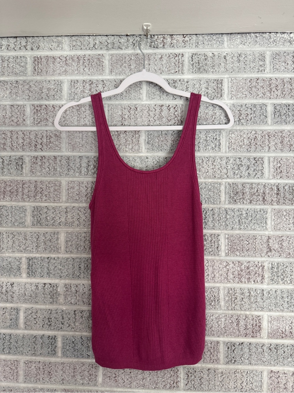 Banana Republic Raspberry Ribbed Scoop Tank - Picture 2 of 2